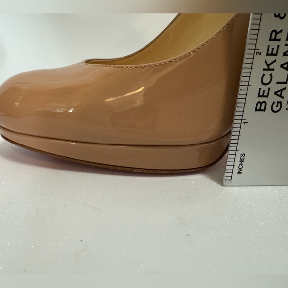 $795 Christian Louboutin Beige Nude “New Simple” Heel Pumps Shoes 35.5 - Picture 13 of 13